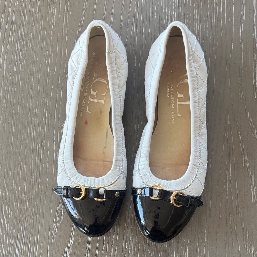 AGL VINTAGE Women's Black and White Leather Ballet Flats Gold Buckle Size 36 GUC